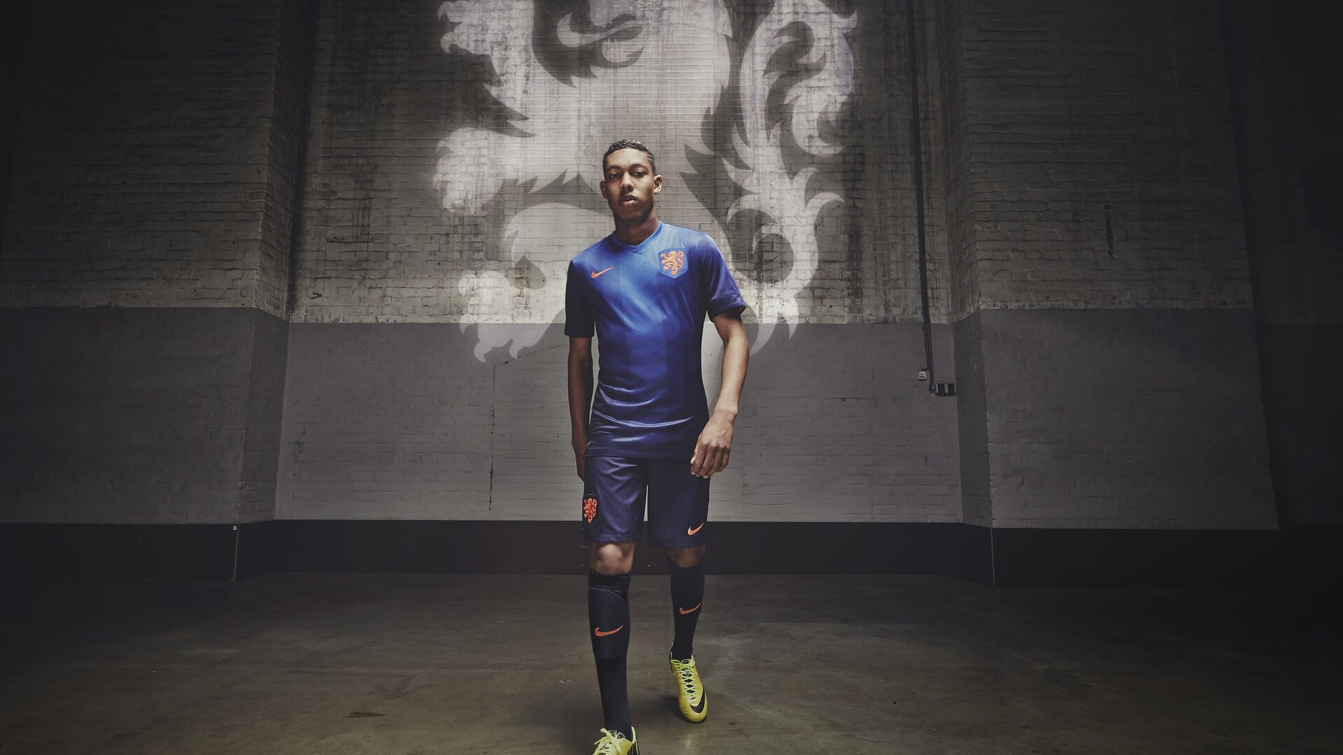 球员“赛场之外”的精彩：慈善、娱乐与商业多面手，足球明星慈善赛